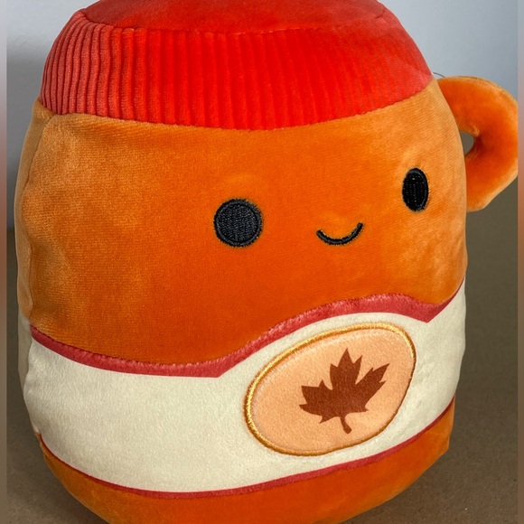 Squishmallow Jeremiah Canadian Pancake/Waffle Maple Syrup Bottle 8in Plush 2024 - Picture 4 of 10